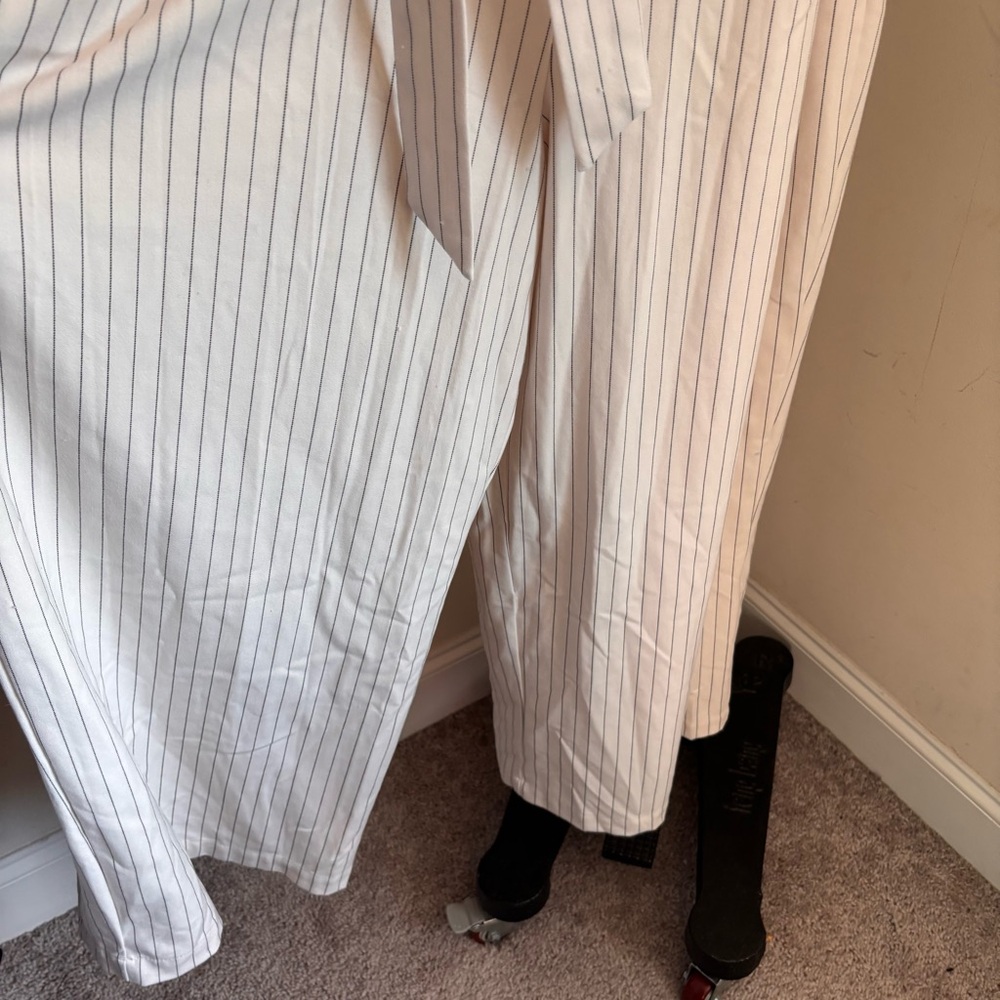 a new day White Pinstripe Sleeveless V-Neck Wide-Leg Jumpsuit - Picture 6 of 9